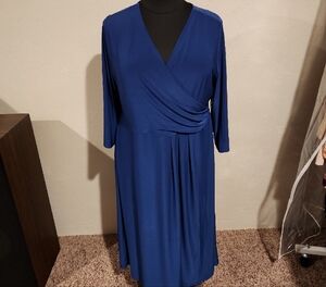 Investments Woman Blue Midi Dress Size 2X NWT